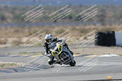 media/Oct-05-2025-CVMA (Sun) [[beeef4f201]]/Race 5-Amateur Supersport Open (Holeshot)/